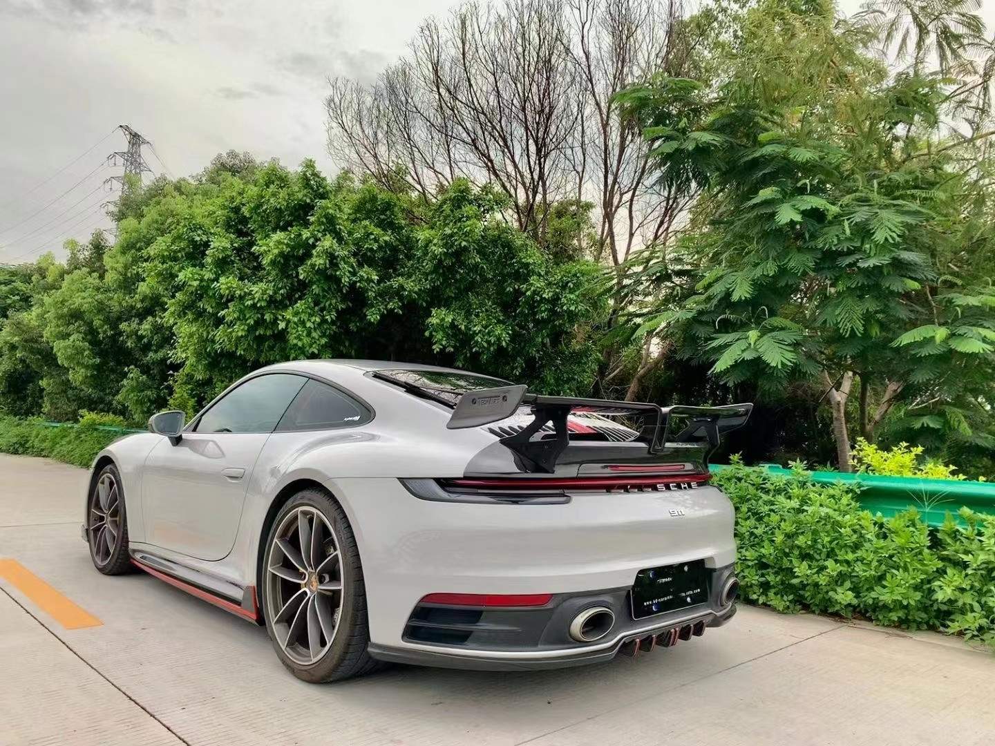 High Quality Carbon Fiber Spoiler Carbon Fiber Spoiler for Porsche 911 992 992 for TechArt Style Spoiler