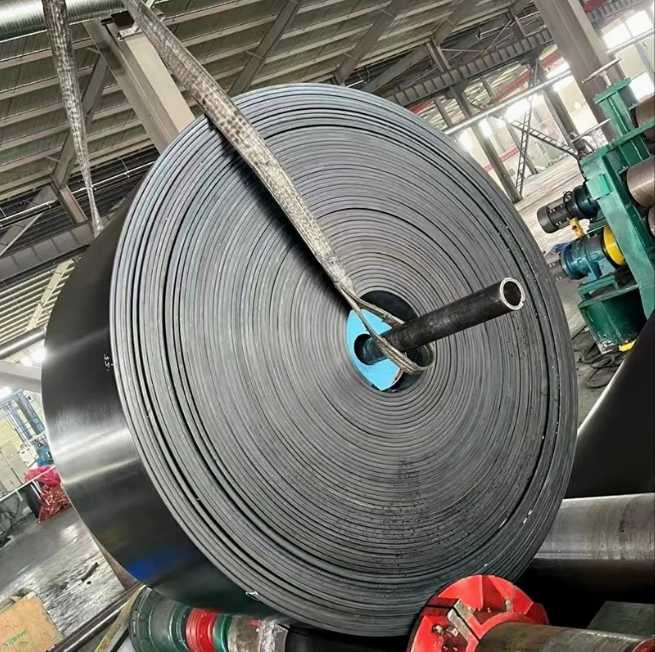 Heavy Duty Wire Rope Conveyor Belt For Material Transportation With Excellent Impact Resistance