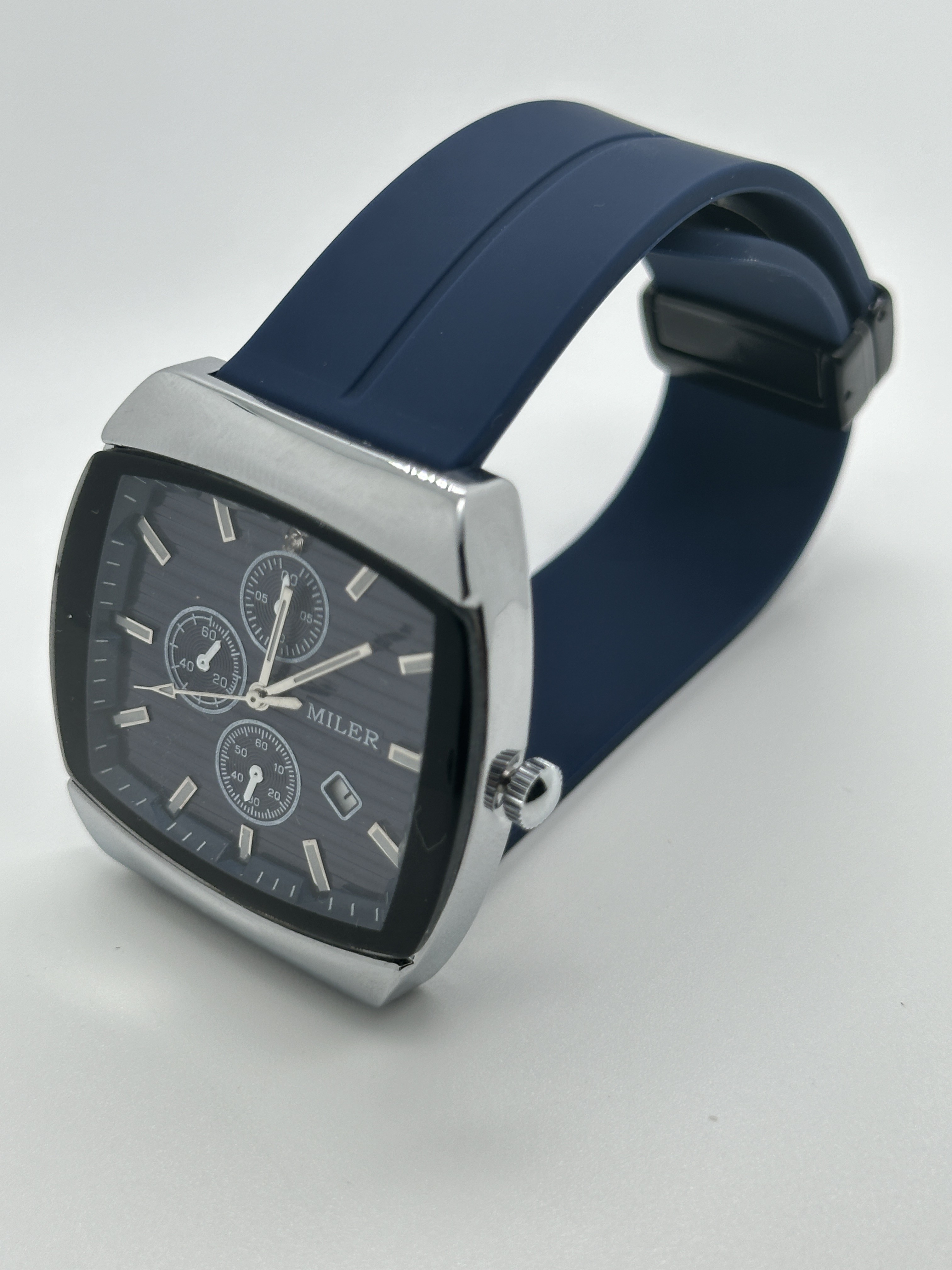 Supplier Hot Selling Man Watch Custom Logo for Promotion Stock Item from China