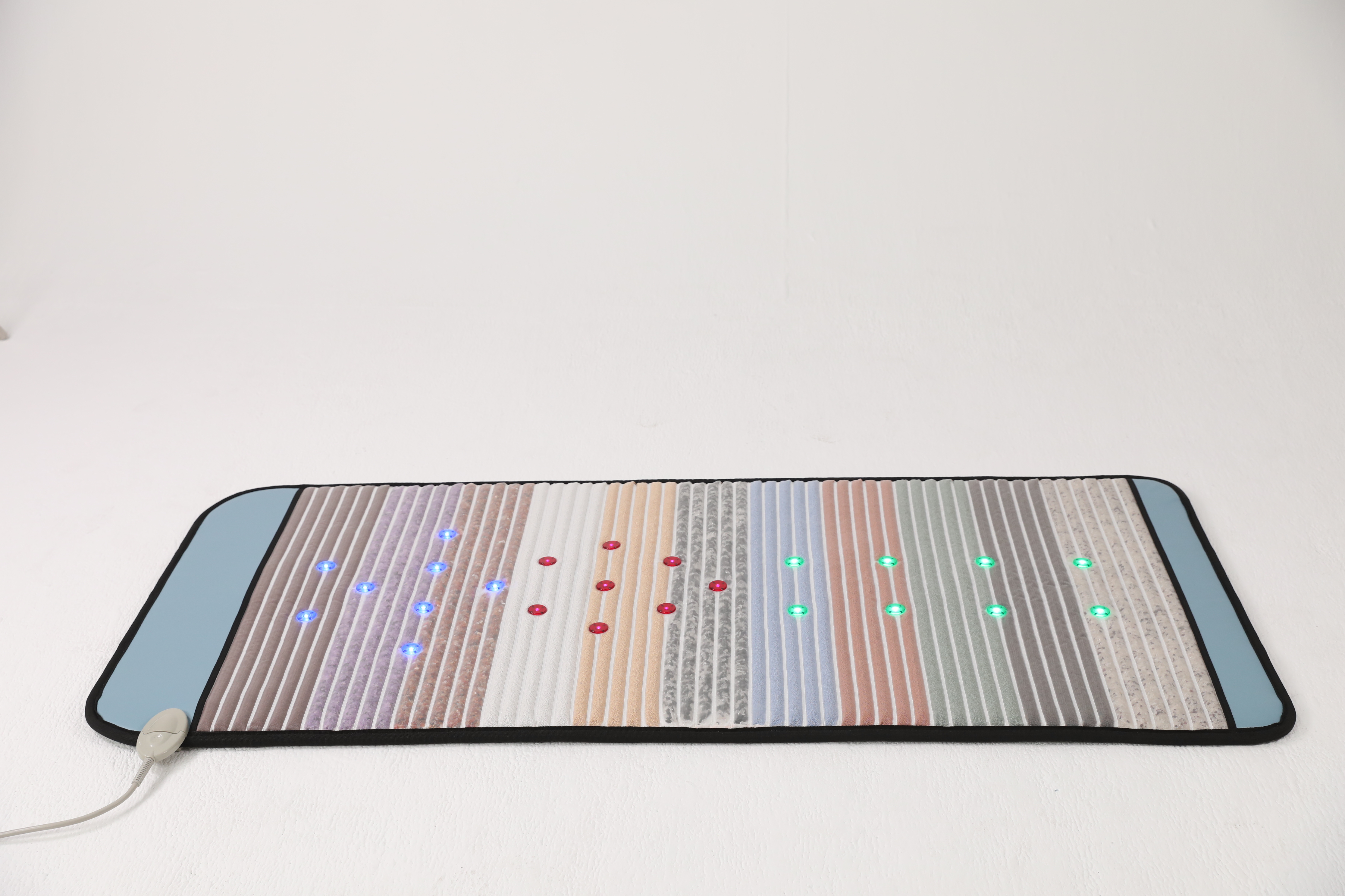 Customized Amethyst Crystal Far Infrared Heating Mat Ray Pad 200W