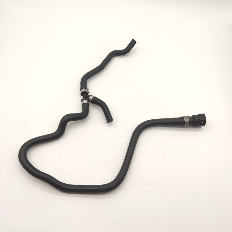 BMW 7 Series 745Li Car Fitment Radiator Hose 1712 7508 013 17127508013 for E65 E66