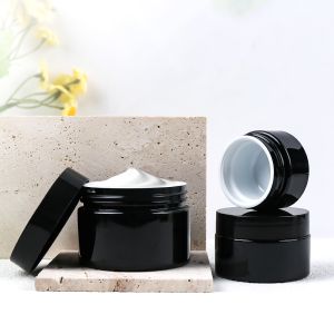 China ISO 9001 Certified Recyclable Non Spill Plastic Cream Jar with Wide-Mouth Design for Easy Access on sale