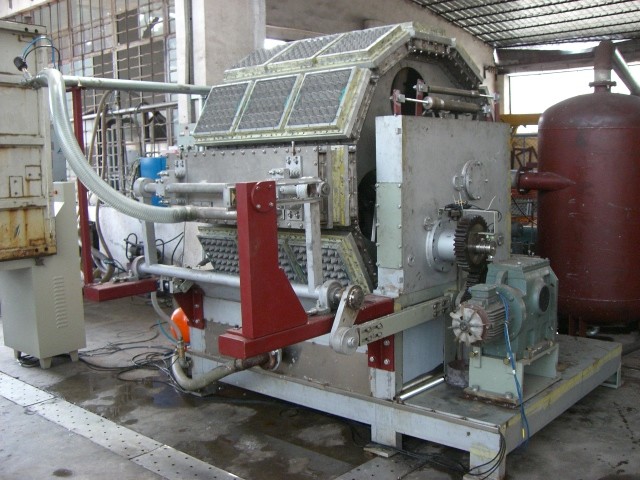 Heavy Molding Semi Automatic Egg Tray Machine Eco Friendly Customized