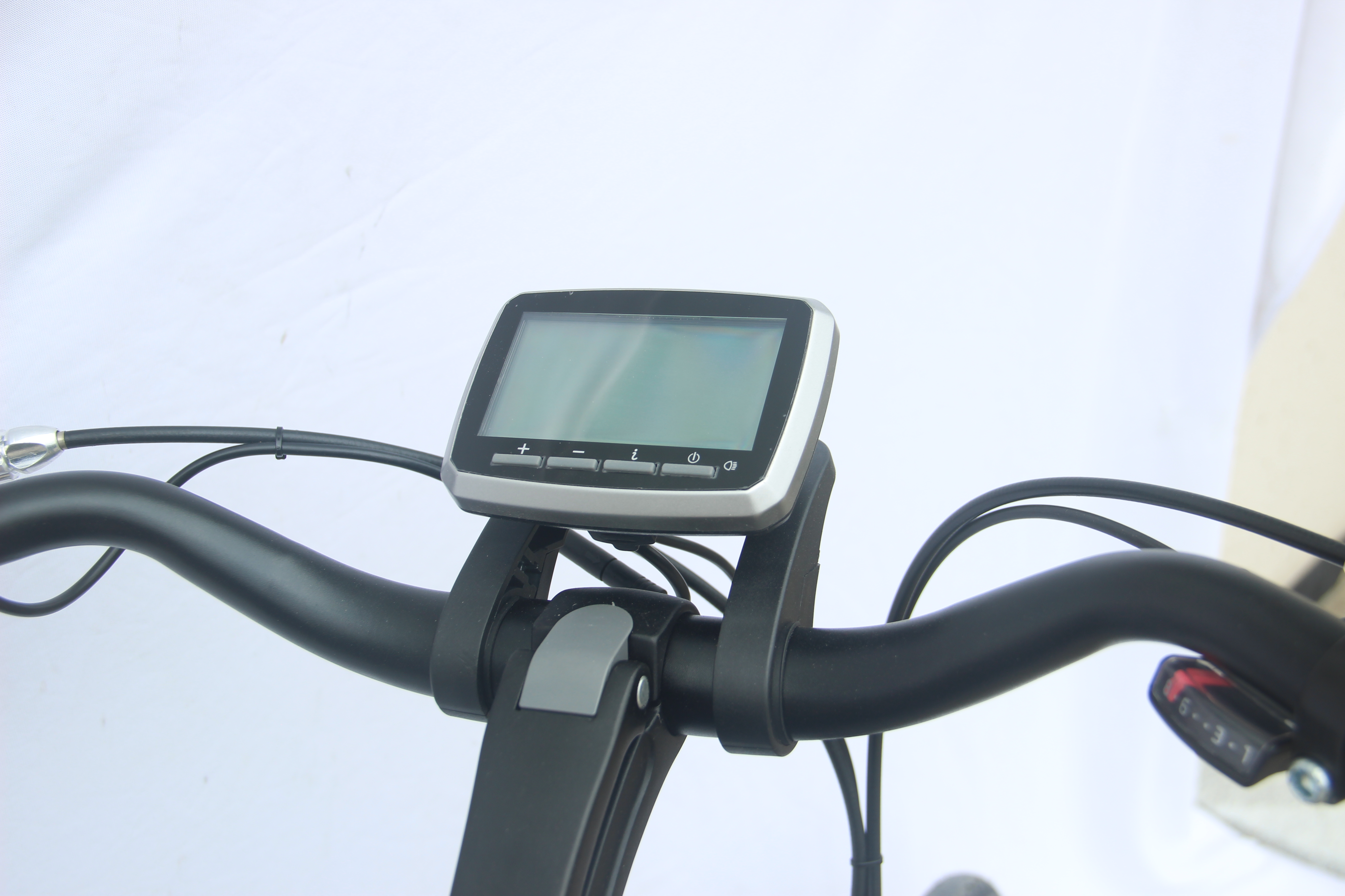2 Wheel 28 Inch Electric Bike 36v 10.4 Ah Lithium Battery GPS 40km/H 50km/H