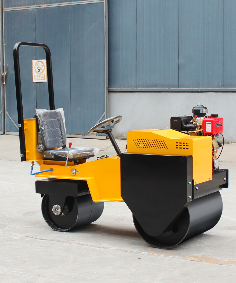 EPA Engine 1 Ton Vibratory Road Roller for High Operating Efficiency in Road Compaction