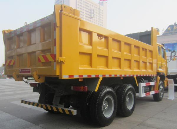 Sinotruk Howo tipper / dump mining Truck 336hp HYVA Hdraulic lifting system