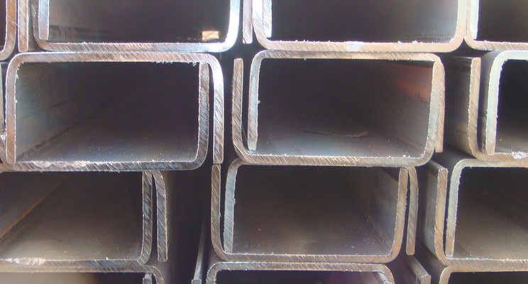 Construction Material Galvanized Steel U Channel Hot Dip Galvanizing Surface Treatment