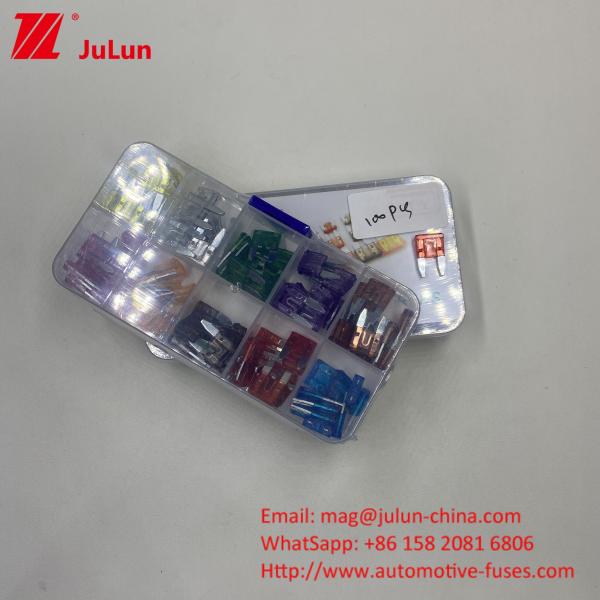 Automotive Circuit Breakers With 25A 32V Blade Fuse In Automotive Electrical