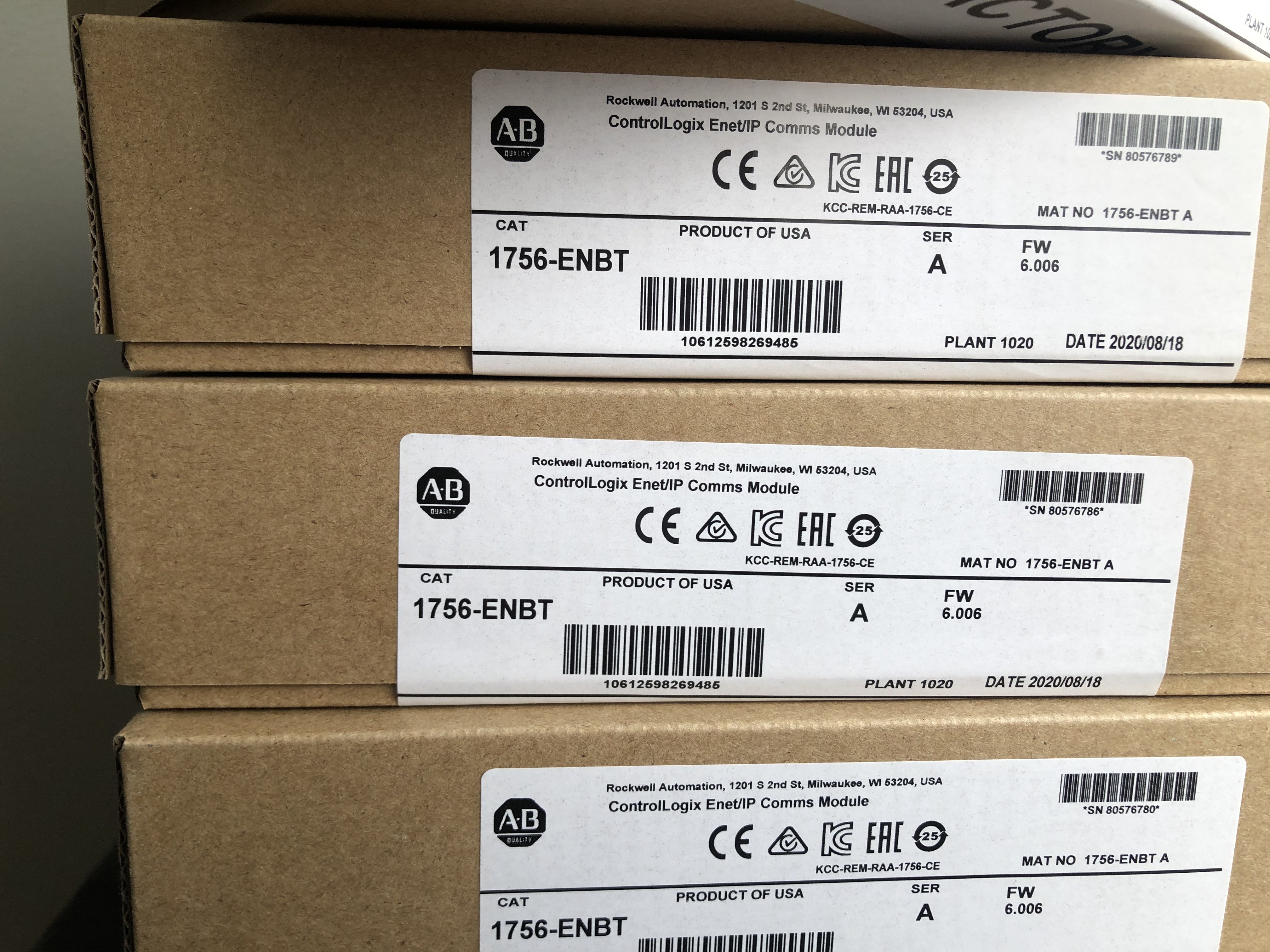 1769-OF4CIA A-B Compact I/O module ALLEN BRADLEY in stock