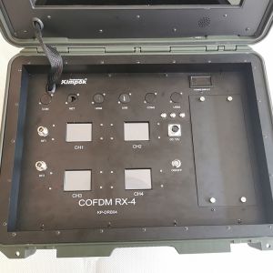 4 Channels COFDM Digital Video Receiver Uplink Downlink 17 inch LCD Display