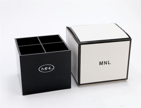 New desgin acrylic brush collection display lipstick display stand