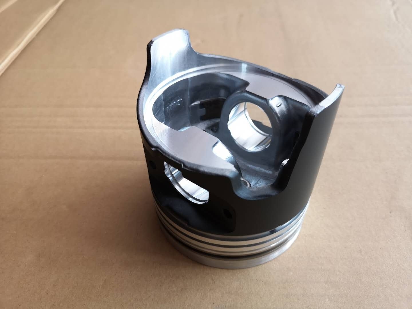 4HG1T Piston 8982097450 Isuzu Engine Parts For NPR NQR Light Truck 4HG1 Turbocharger 4HG1T