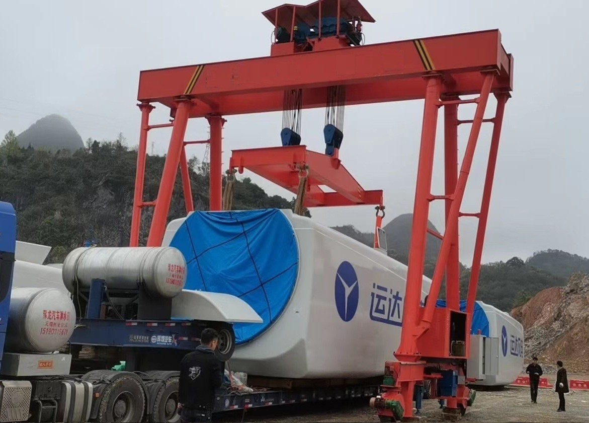 120 ton tyre crane、Wheeled walking gantry crane、Wheeled mobile gantry of gantry crane、Tire crane for wind power construc