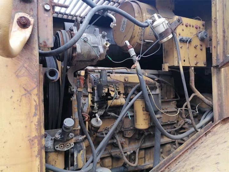 Caterpillar 950F 17 Tons Wheel Loader With 6.6L Displacement And 3200-3300 Working Hours