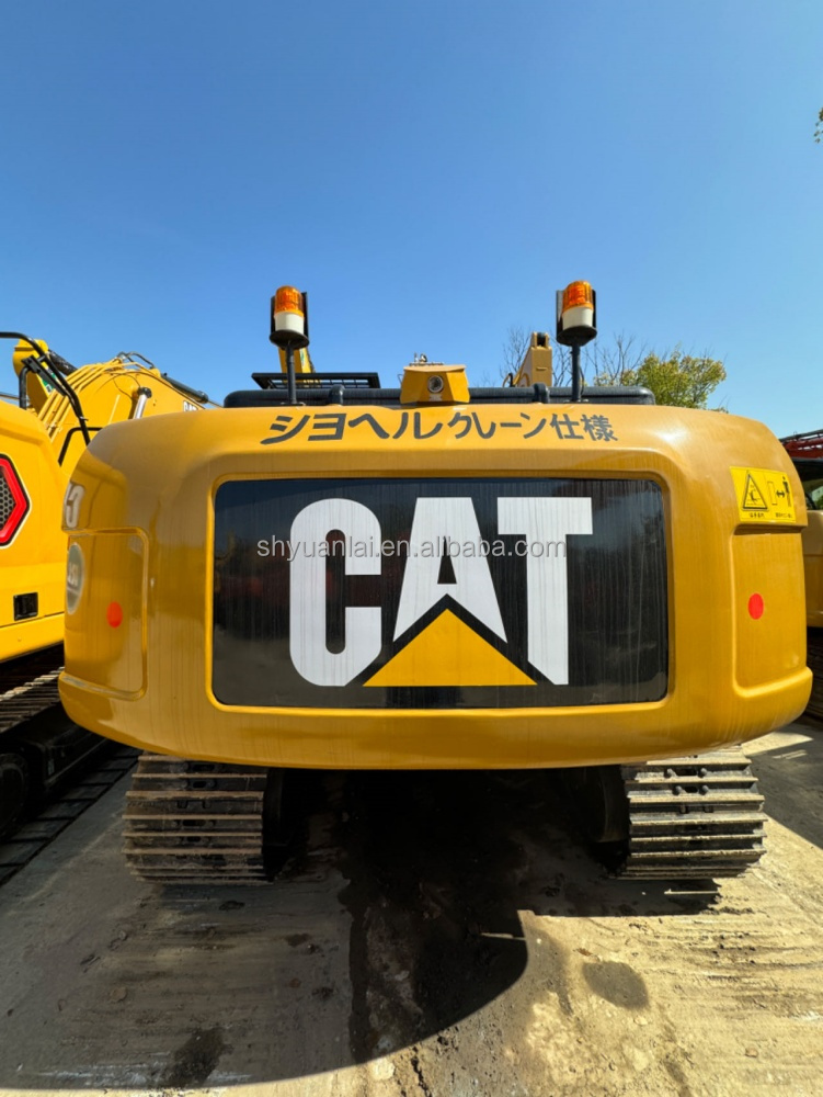 Strong Power and Soft Steel Design Second Hand CAT320 Excavator at Affordable