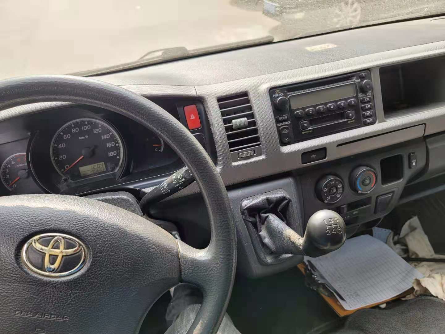 10 Seats Diesel Toyota Used Mini Bus With Gasoline Engine AC Equip No Accident 2013 Year