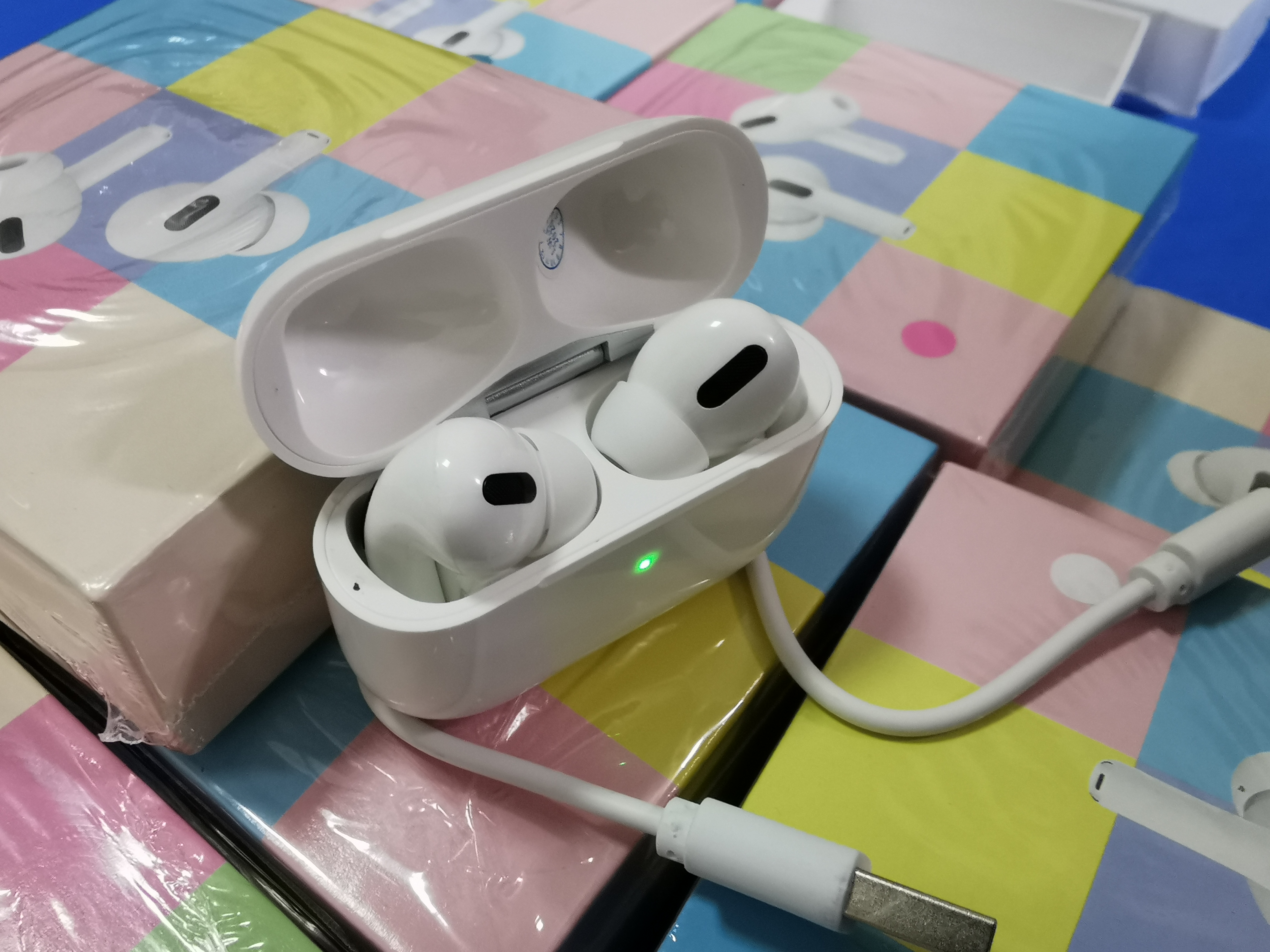 Waterproof In Ear I7s Sports Bluetooth Earphones 350mAh Case