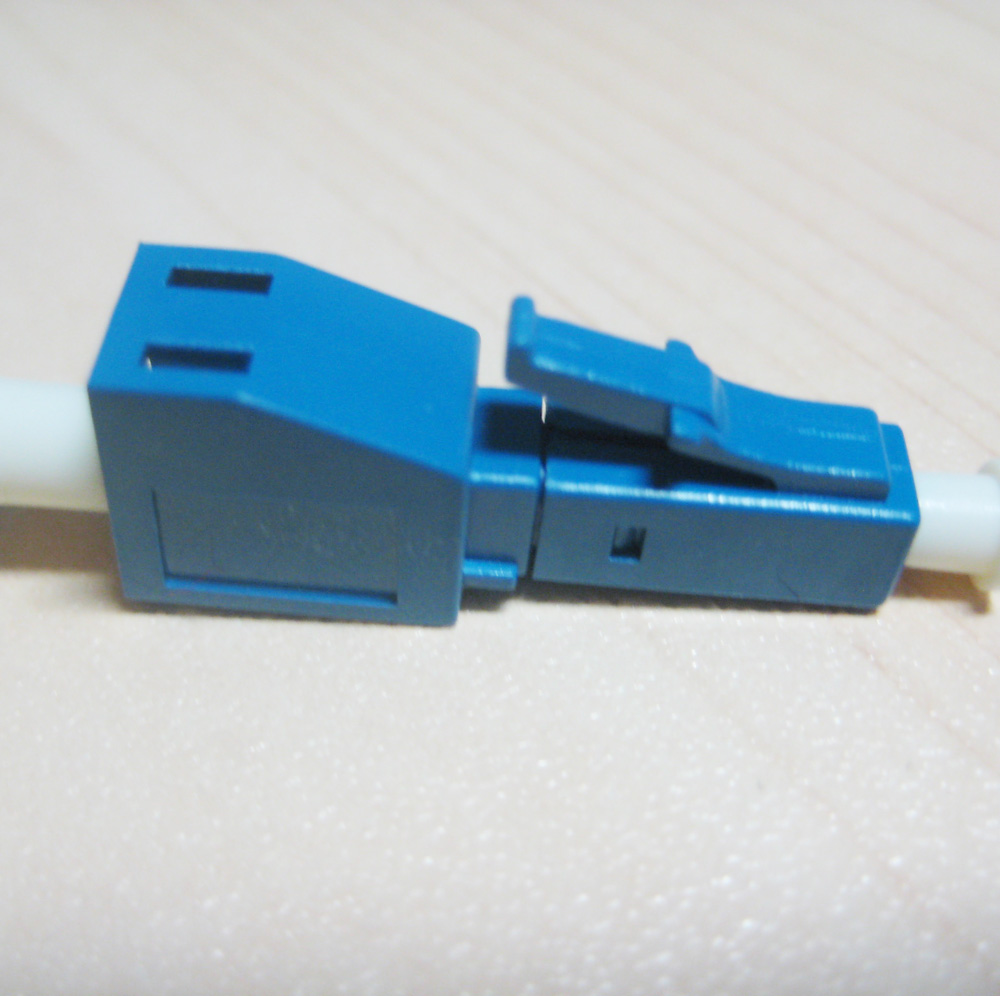 Male To Female Fiber Optical Lc Upc Attenuator Connector For Telecommunication