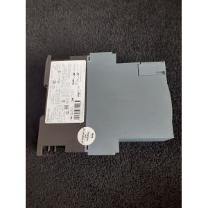 3RW3047-1BB04 Siemens Programmable Logic Controller Weight Varies By Model