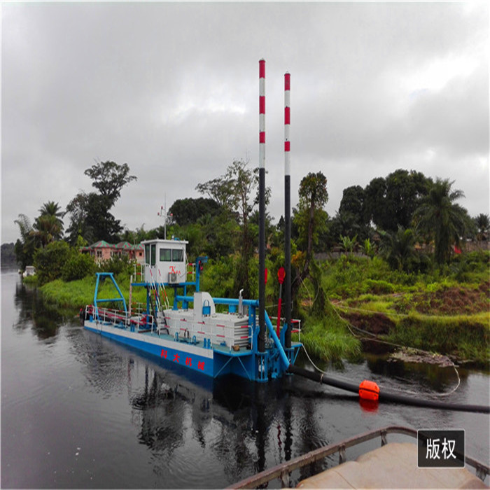 KEDA dredger gold diamond and sand 14m Digging Depth 800Kw sand mining machinery dredger