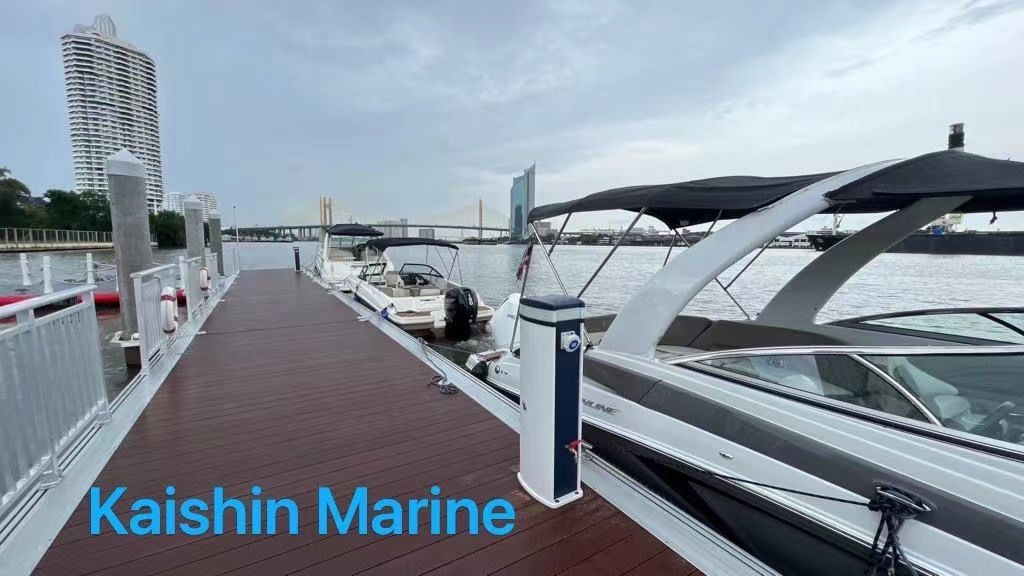 Portable Aluminum Floating Docks High Resistance To Corrosion Marina Floating Pontoon Bridge