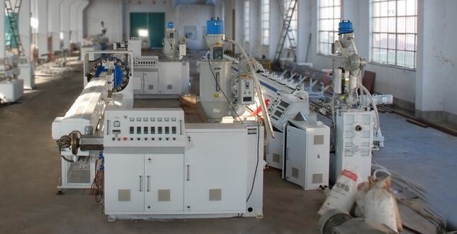 PVC Plastic Pipe Extrusion Line , PVC Fiber Reinforcing Hose Production Line For Irrigation