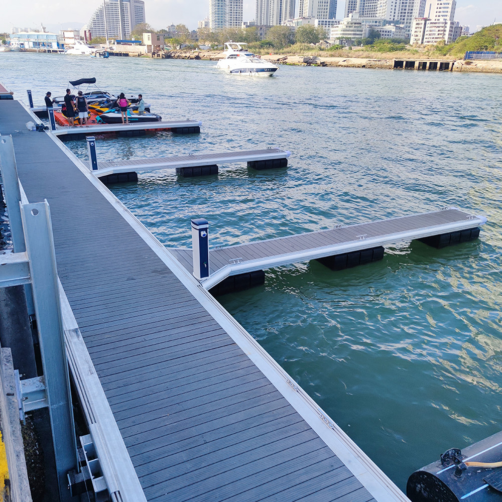 15-20 Years Lifespan Aluminum Floating Docks Floating Bridge Pontoon With Excellent Stability