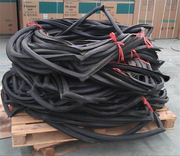 EPDM Rubber ISO Shipping Container Door Seal Gasket Strip for Standard Set 1141 x 2251 / 2556mm Black Chemical Resistant