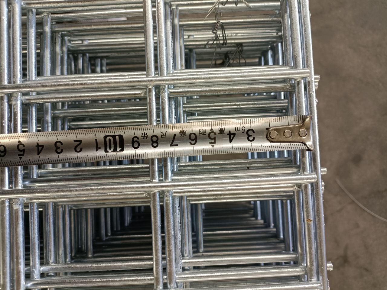 PVC Coated Welded Wire Mesh Roll Wire Mesh Fence For Farm