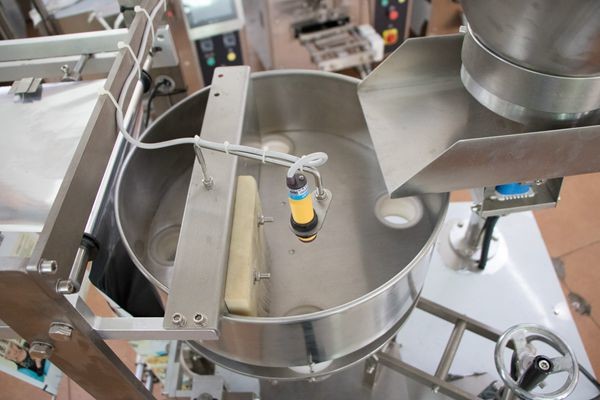 Good performance Automatic potato chips/green pean/cashew nut/peanuts Vertical Packaging Machine TCLB-160A(Hot sale)