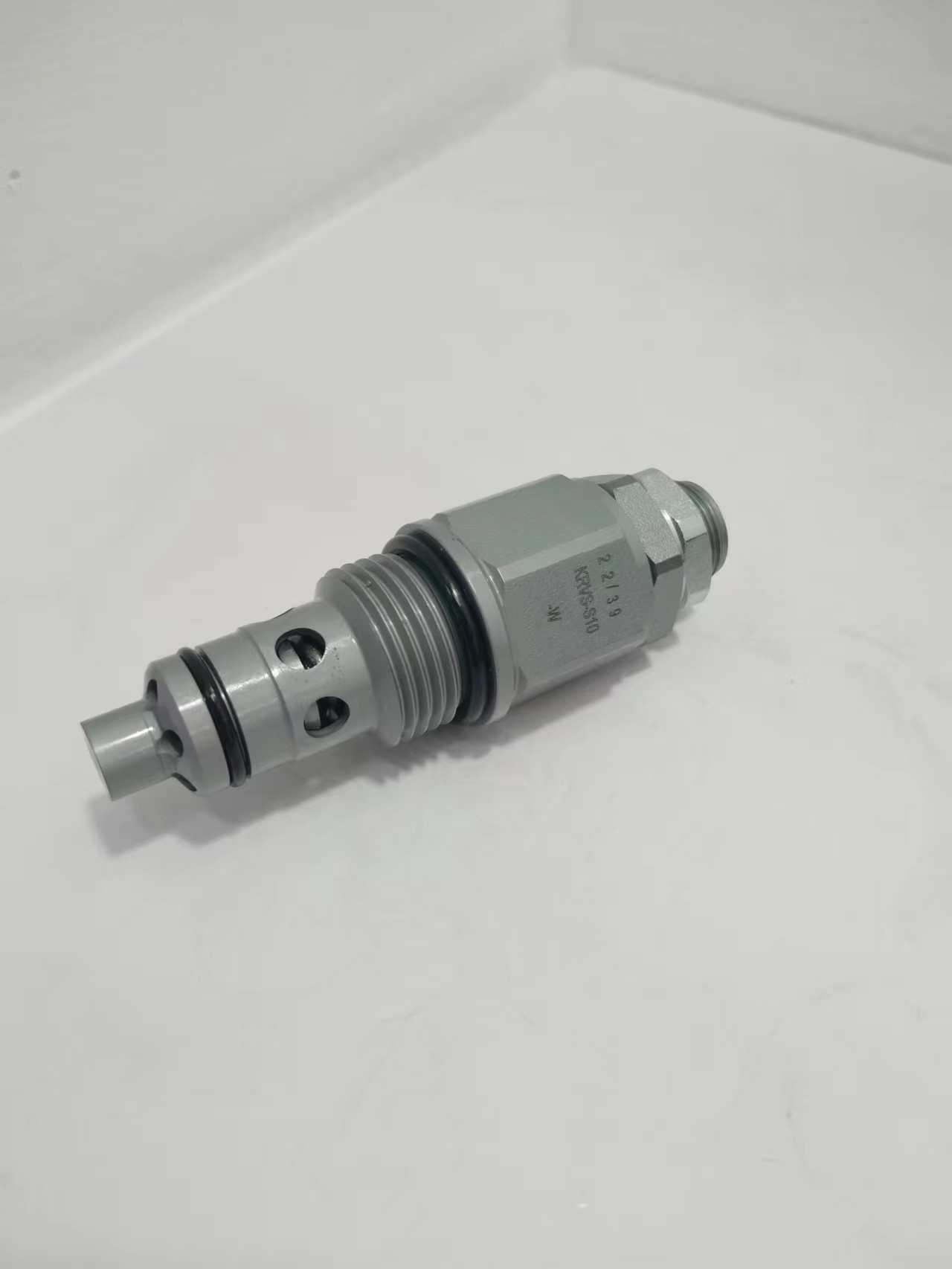 350 Bar Hydraulic Pressure Overflow Relief Valve With Heat Treatment Surface