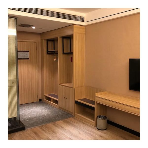 Modern Style Wooden Clothes Closet Custom Luxury Design for Home Villa Hotel