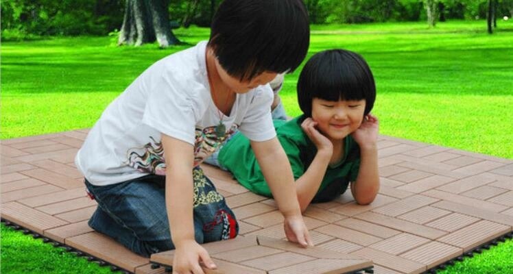 300mm*300mm Plastic Based PVC Square Pool Deck Tiles Above 18mm Thickness