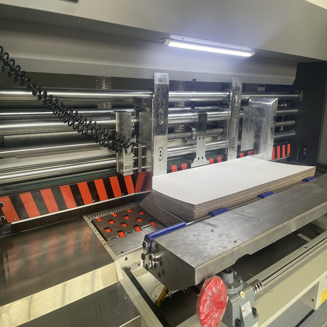 ISO PLC control Corrugated Carton Flexo Printing Machine With Slotting Die Cutting Stacker