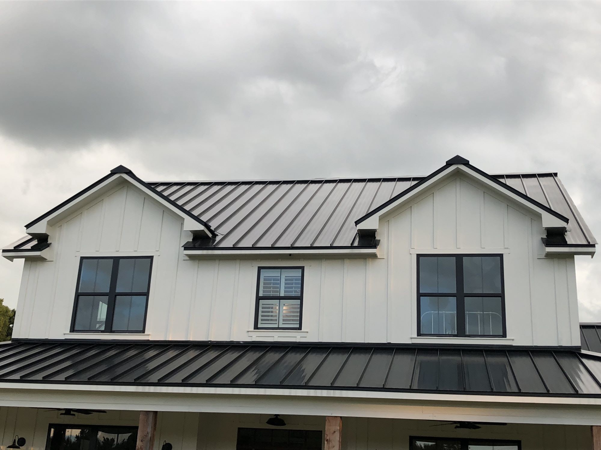 PVDF AZ150 PPGl Z275 PPGI VALSPAR Textured Matt RAL9005 RAL9004 Pre Painted Galvanized Steel Black Corrugated Roof Tile