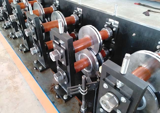16 Stations Gypsum Channel Roll Forming Machine Efficiency Width 25 / 30mm