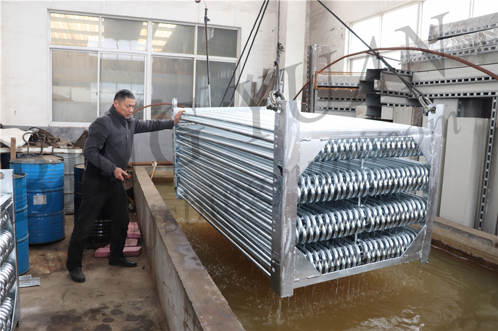 1.5KW 380 Volt Evaporative Condenser Chiller , Chiller Cooling Tower
