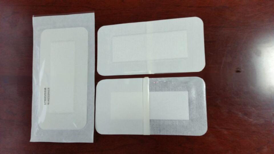 Electric Driven Wound Plaster and Adhesive Bandage Machine for 10x10cm Size Packaging