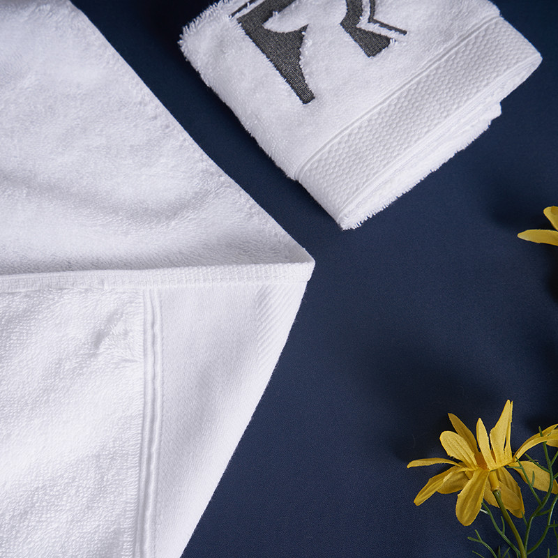 100% Cotton Terry Material Hotel Towel Set Ultra Soft For Gift Customized Size
