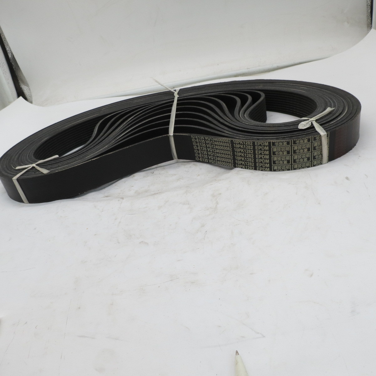 SINOTRUK HOWO parts engine parts V-BELT VG1246060082 Sinotruk Shacman Weichai Engine spare parts 10PK1282