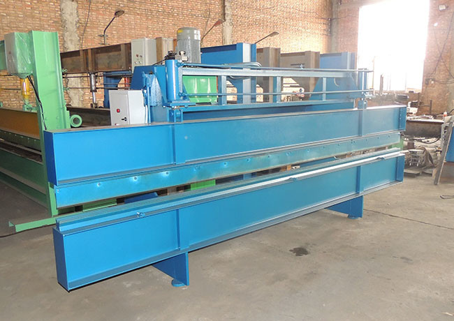 Iron / Aluminium Bending Machine , CNC Hydraulic Press Brake Speed 10-15 M/Min