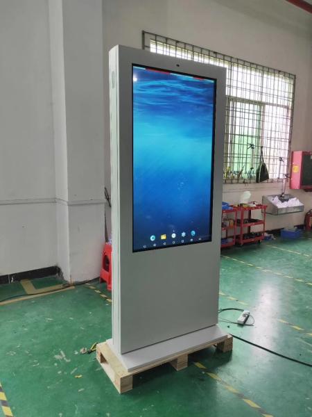 43 55 Inch Outdoor Digital Signage LCD Display Kiosk Advertising Screen 1500