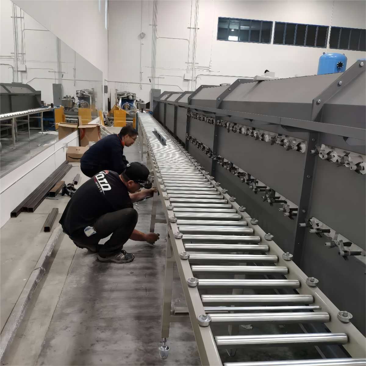 Zirconia Powder Sintering Gas Pusher Kiln Customized High Temperature With Push Plates