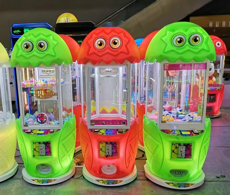 Dreamland indoor amusement coin operated toy claw machine plush toy crane magic egg game machine