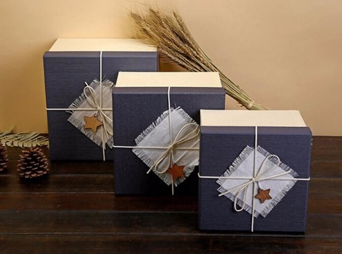 Free sample Luxury velvet drawer packaging perfume custom paper box with logo stamping golden,headband packaging box for