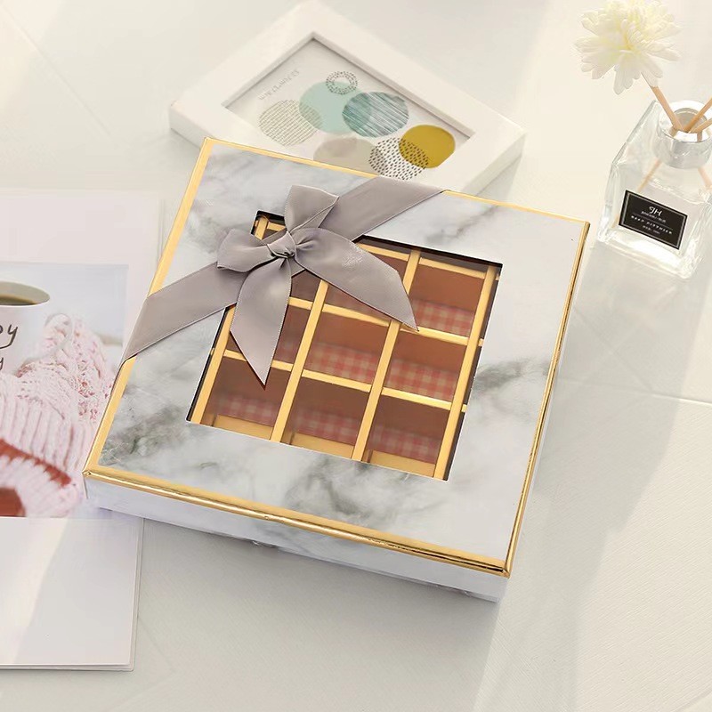 Custom Valentine's Day Chocolate Box With Window Eco Friendly Paperboard Food Packaging Box