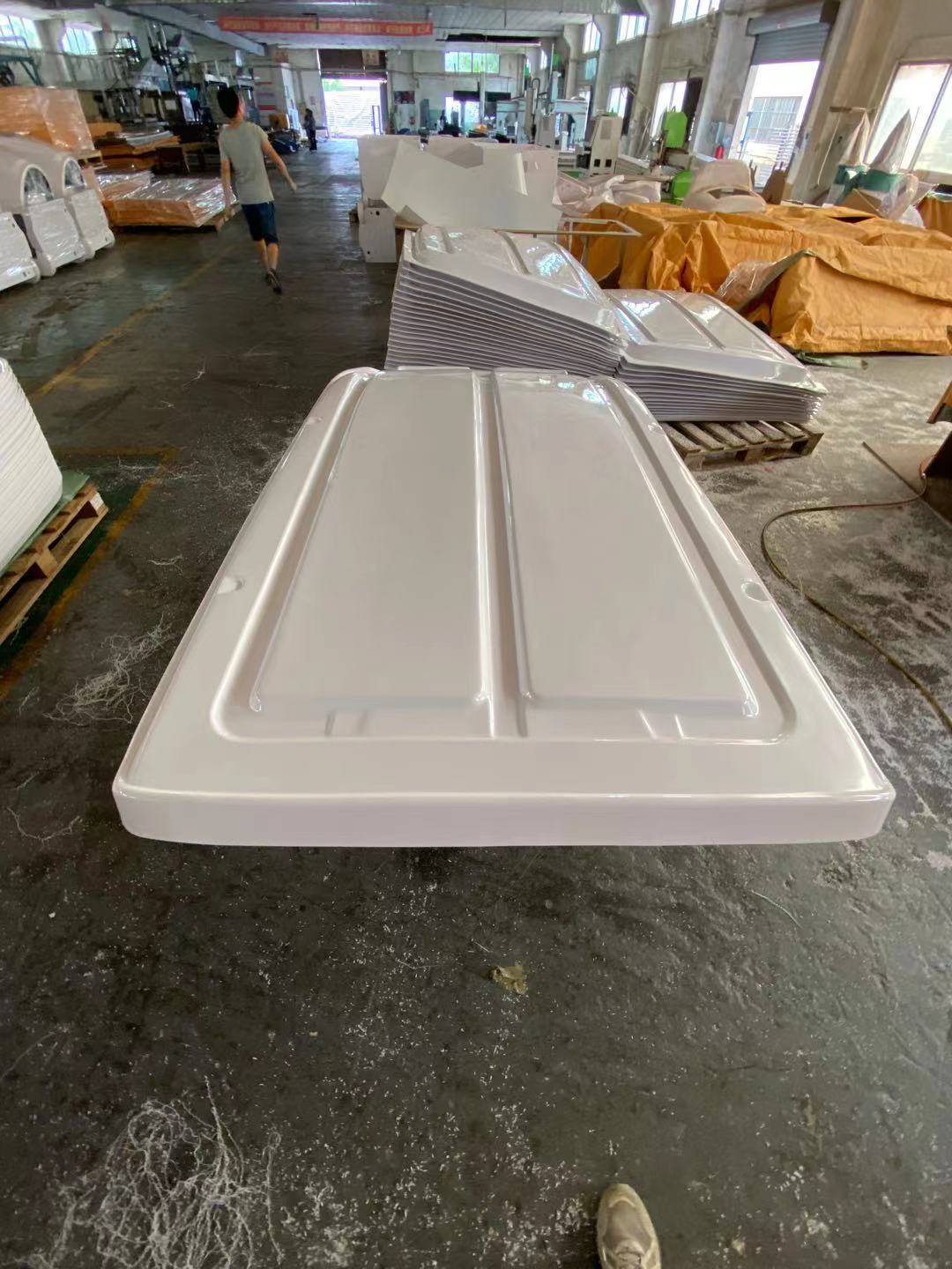 Custom Vacuum Forming Plastic Parts for Vehicle Roof Cover and Car Inner/Outer Accessories/Components by Moulding Service