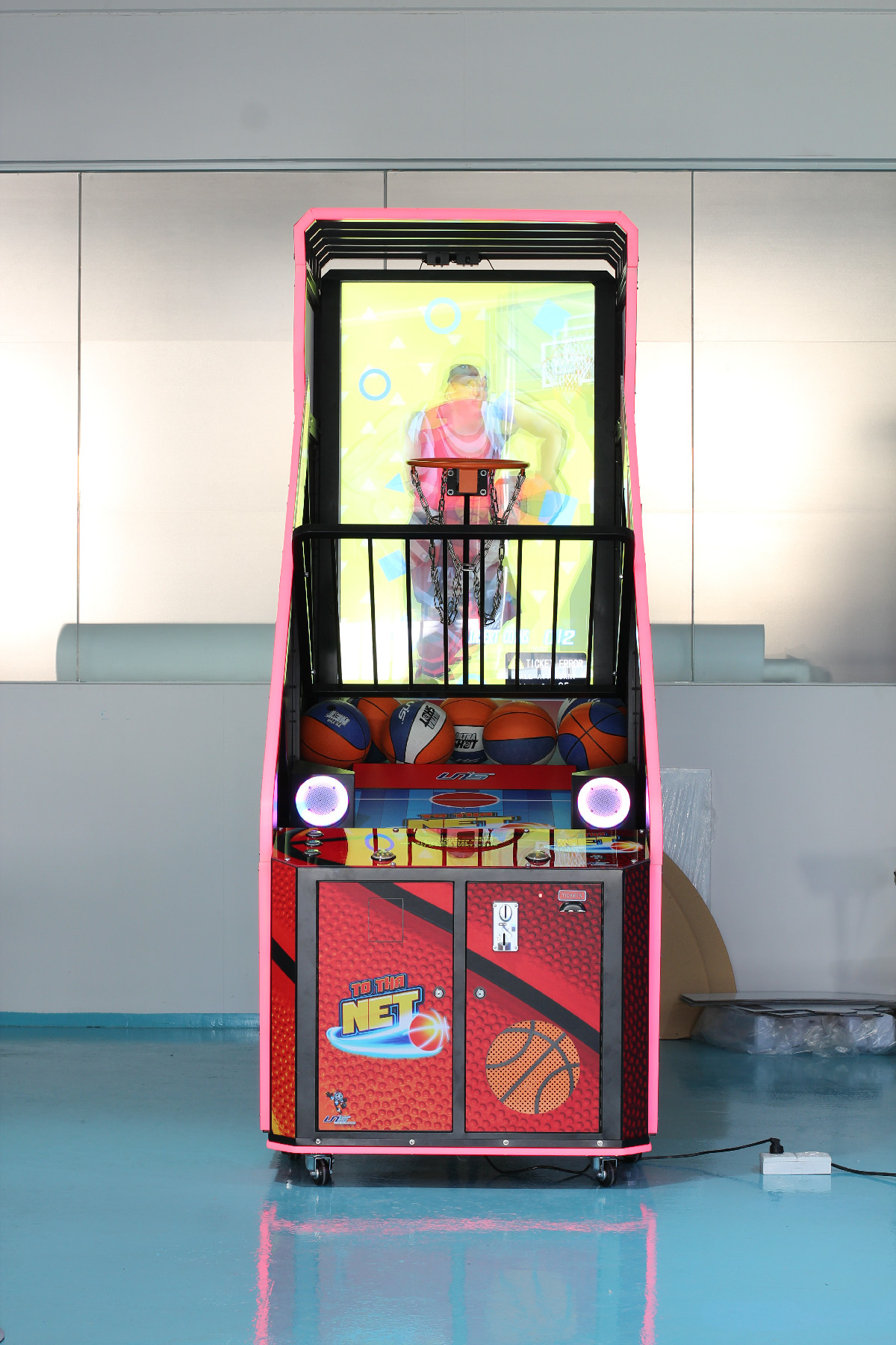 65 Inch LCD Arcade Street Basketball Shooting Game Machine