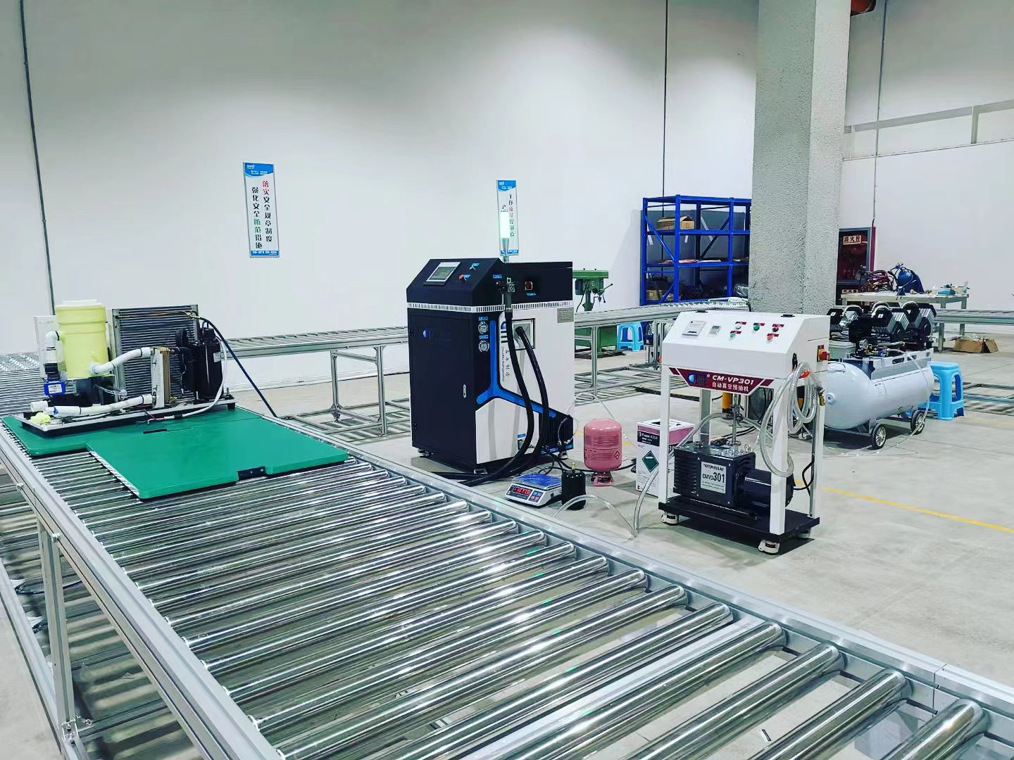 AC Refrigerant Charging Machine CM8600 Automatic PLC Freon Charging Station R134a R32 Refrigerant Charging Equipment