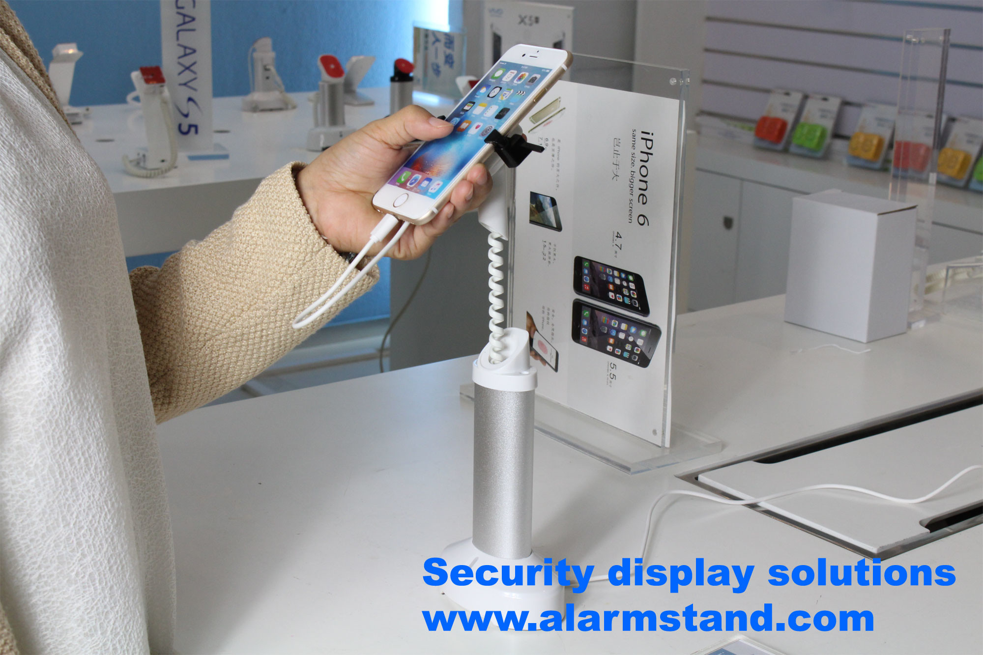 COMER security alarm smartphone cable lock counter display with high anti-theft gripper locker